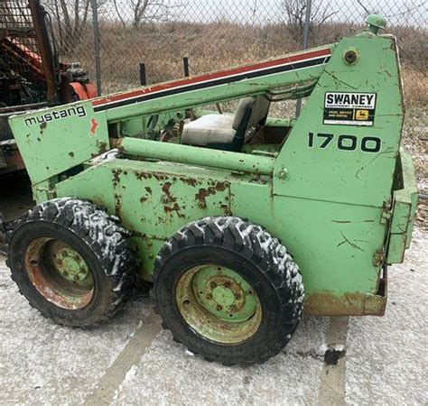 owatonna 1700 skid steer parts